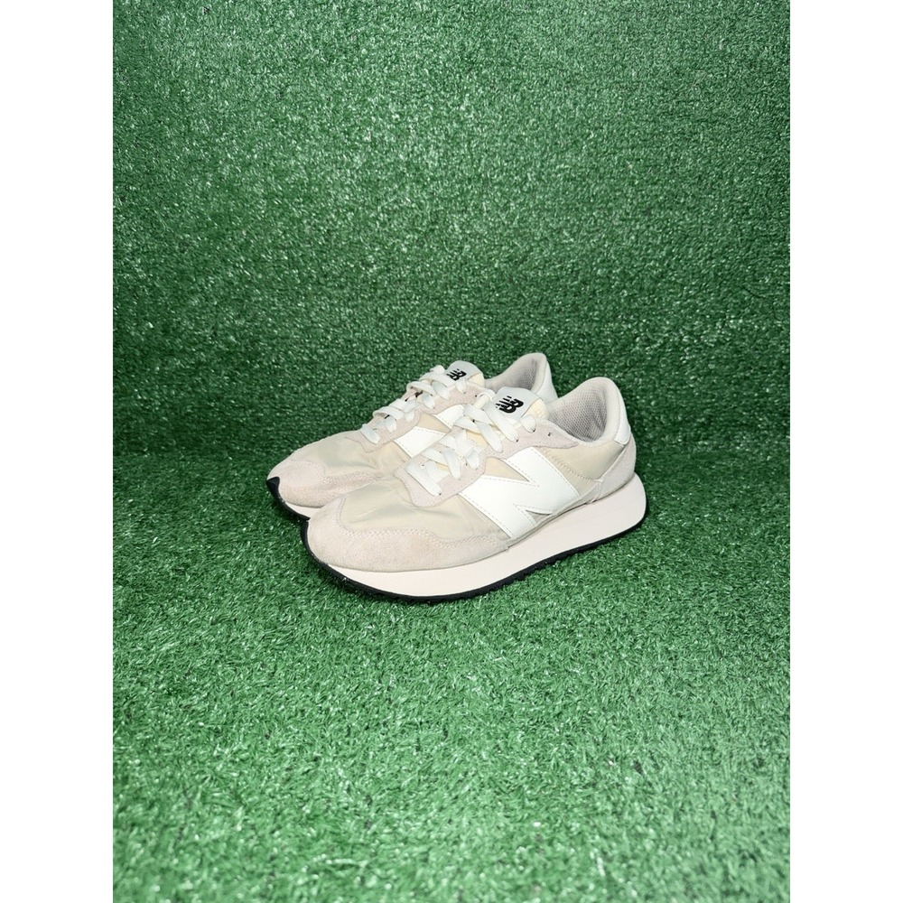 New Balance 237 Womens Size 8 B Beige Athletic Running Shoes Comfort Sneakers - Picture 3 of 9